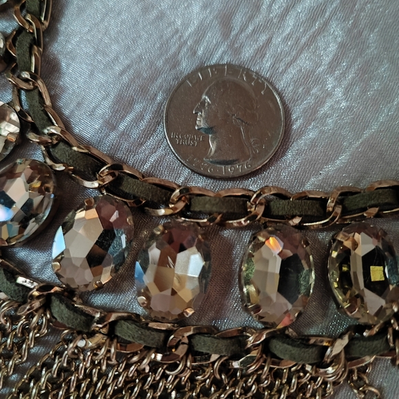 ALDO Brand Antique Brass Chain Topaz Faceted Oval Stones Olive Suede Necklace - Picture 6 of 9